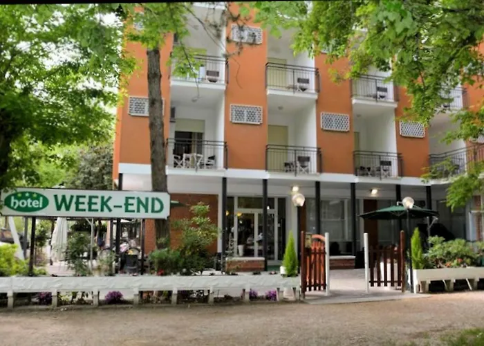 Hotel Week-End